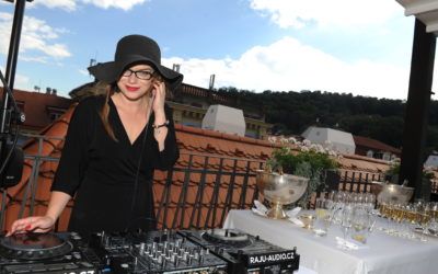The Sound of a Place: Music in Hotels and Restaurants